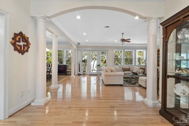 WATERFRONT PARADISE WITH PANORAMIC VIEWS - Discover the ultimate - photo 8
