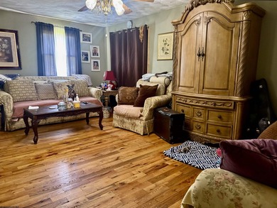 Country living at its best! This two-story home just needs a - photo 5