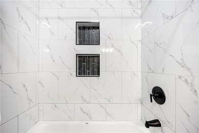 A new opportunity has arisen in Lynwood Place. This property has - photo 11