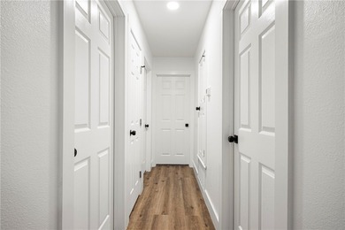 A new opportunity has arisen in Lynwood Place. This property has - photo 12