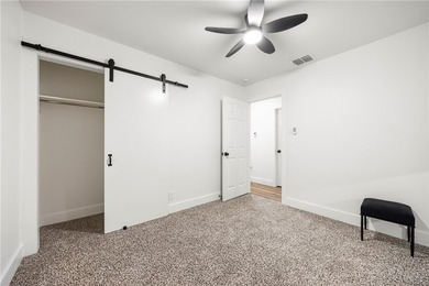 A new opportunity has arisen in Lynwood Place. This property has - photo 16