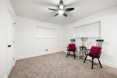 A new opportunity has arisen in Lynwood Place. This property has - photo 19