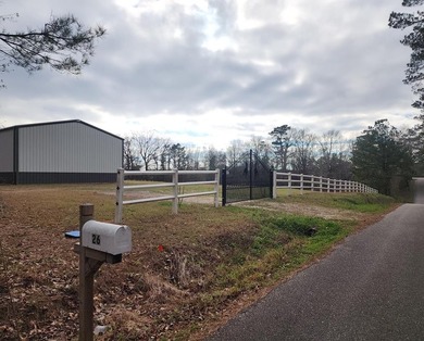 Welcome to this beautiful 3 bedroom, 2 full bath, 2 half bath - photo 24