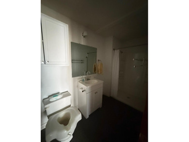 Commercial Office Building | High-Visibility Location on Denver