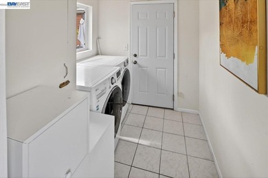Located in the heart of Westbrae Berkeley , this charming single - photo 47