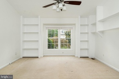 Lake views, a private pool, mature trees, real charm, and a - photo 22