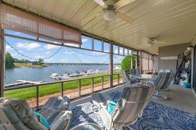 Live your best life at 63 The Moorings--where lake days start - photo 2