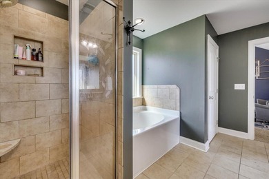 Welcome home to this stunning 5 bedroom 3 bath home located in - photo 50
