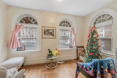 3 Family home in R7 Zoning. Great opportunity to develop this - photo 5