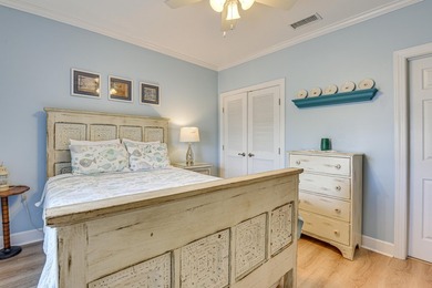 This beautifully maintained 2-bedroom, 2-bath condo is sold - photo 17