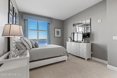 Welcome to Your Skyline Sanctuary--Imagine stepping off your - photo 22