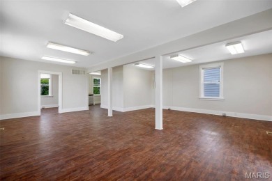 Fantastic opportunity to own commercial property in a prime