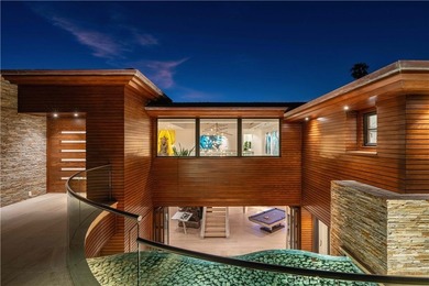 Set on the expansive grounds of the world-renowned Montage - photo 23