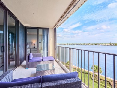 Sophisticated, elevated, and fully reimagined, this 2-bedroom - photo 3