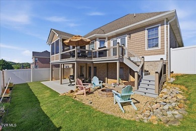 Welcome to one of the best homes in the highly sought-after Park - photo 48