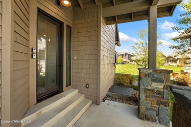 Rare opportunity to own a beautifully appointed, single-level - photo 4