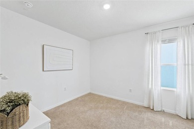 Welcome to this beautifully maintained 3-bedroom, 2-bathroom - photo 16