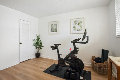 Priced to sell! This well-maintained 2-bedroom, 2-bathroom condo - photo 18