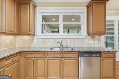 You will love this 6-bedroom home with the primary suite on the - photo 19