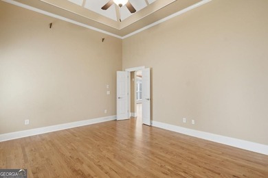 You will love this 6-bedroom home with the primary suite on the - photo 24