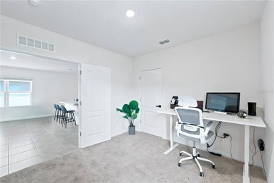 Welcome to this beautifully maintained 3-bedroom, 2-bathroom - photo 25