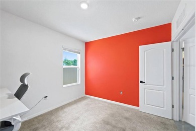 Welcome to this beautifully maintained 3-bedroom, 2-bathroom - photo 26