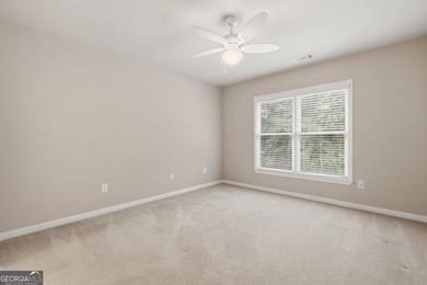 You will love this 6-bedroom home with the primary suite on the - photo 40