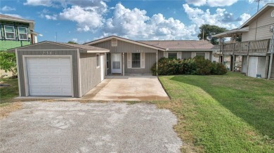 Redfish Bay Home Sale Pending in Rockport Texas