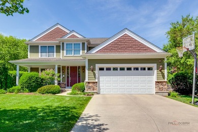 (private lake, pond, creek) Home For Sale in Libertyville Illinois