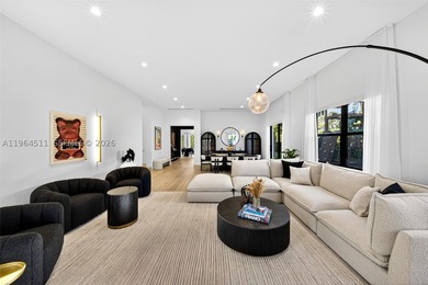 Located in the coveted High Pines, this fully renovated - photo 4