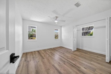 A refined coastal retreat in Stuart's coveted Port Sewall. This - photo 19