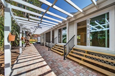 A refined coastal retreat in Stuart's coveted Port Sewall. This - photo 39