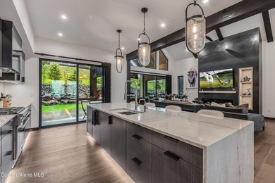 Contemporary mountain modern home FULLY FURNISHED by RH, located - photo 4