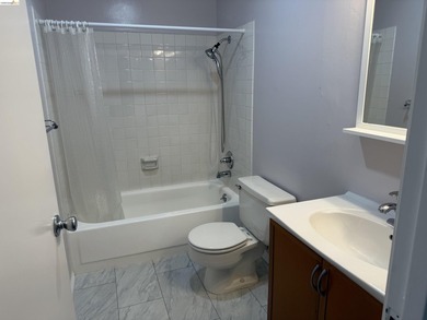 This top floor sunny and open condo with 2 generous bedrooms - photo 58