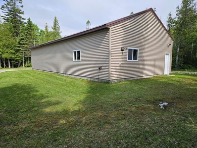 Experience the absolute pinnacle of Northern Michigan living in - photo 11