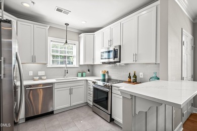 Fantastic opportunity to live within walking distance to - photo 15