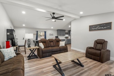 Private 6.75-Acre Retreat with Updated 3BR/2BA Home - Move-In - photo 22