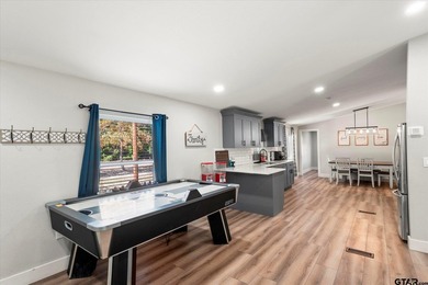 Private 6.75-Acre Retreat with Updated 3BR/2BA Home - Move-In - photo 23