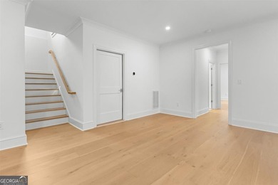 Welcome to a true masterpiece of modern living nestled within - photo 38