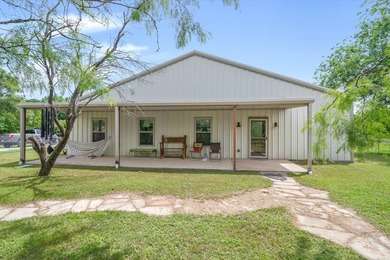 Escape to the peaceful beauty of East Texas with this unique - photo 3