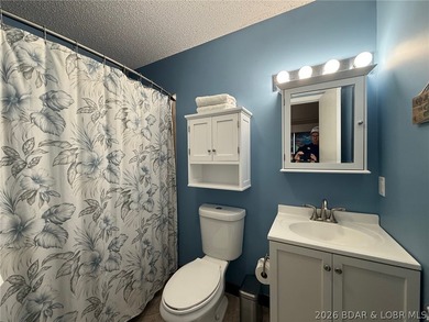 Better come and see this great Lakefront Condo!! Only one flight - photo 15
