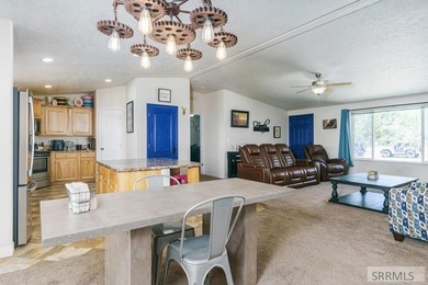 One-Level Living at its BEST! This 3 Bed and 3 Bath Home is set - photo 15