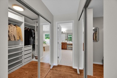 Chic and sophisticated, this picture-perfect brick and - photo 25