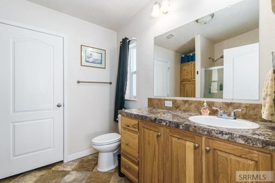 One-Level Living at its BEST! This 3 Bed and 3 Bath Home is set - photo 34