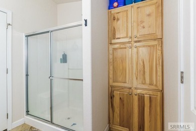 One-Level Living at its BEST! This 3 Bed and 3 Bath Home is set - photo 35