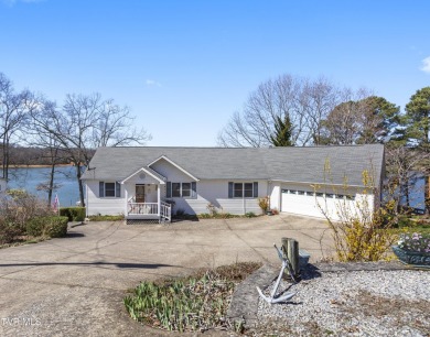 Lake Home For Sale in Piney Flats, Tennessee