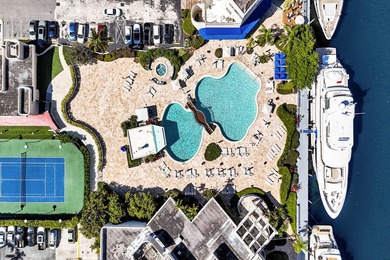 Welcome to elevated living at Turnberry Isle North. This - photo 6