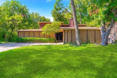 (private lake, pond, creek) Home Active Under Con in Dallas Texas