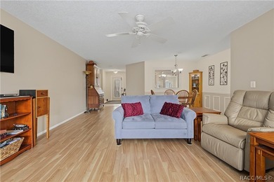 You'll love this beautifully maintained, furnished, 2-bedroom - photo 11