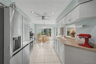 You'll love this beautifully maintained, furnished, 2-bedroom - photo 16
